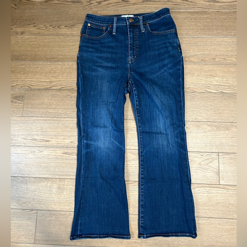 Curvy Cali Demi-Boot Jeans in Eastway Wash